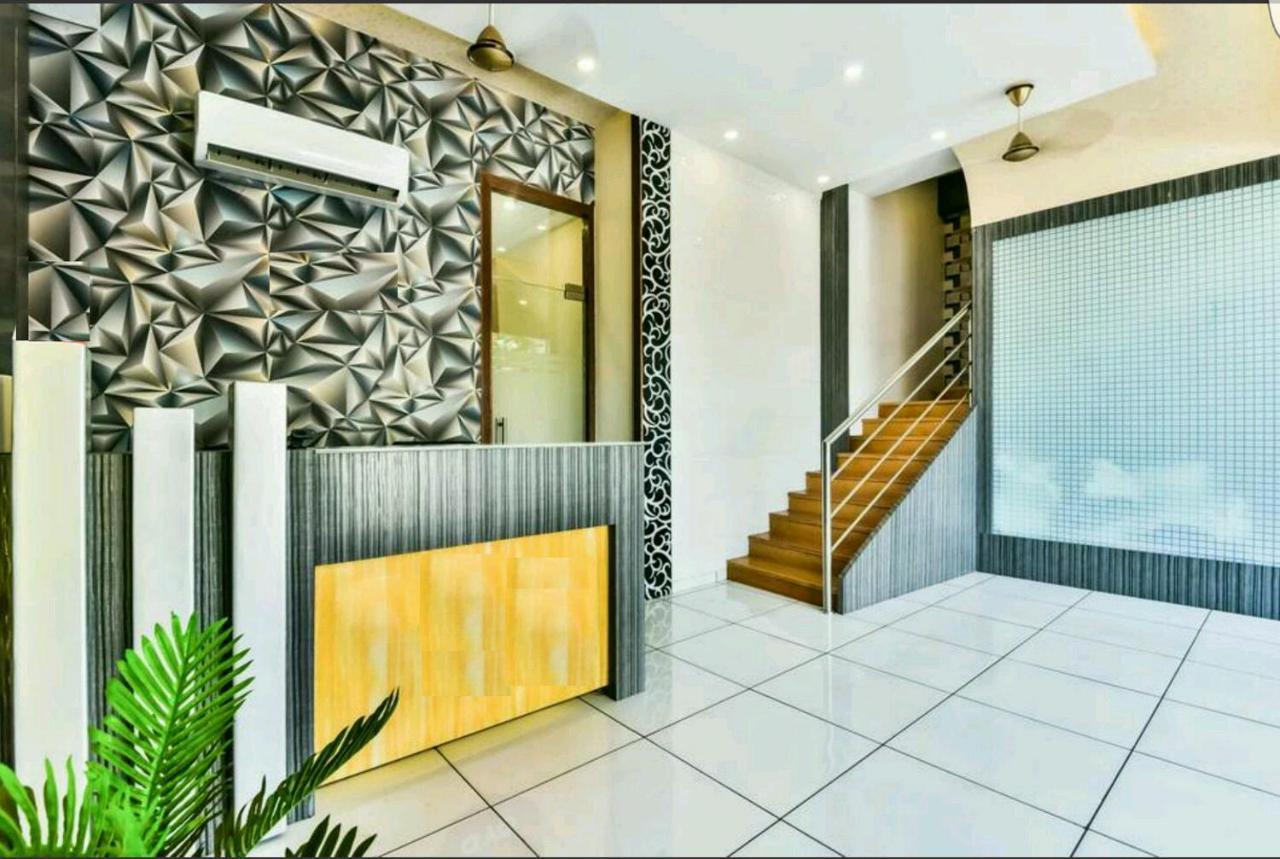 Hotel Palace Residency Near Lokmanya Tilak Terminus Mumbai Luaran gambar