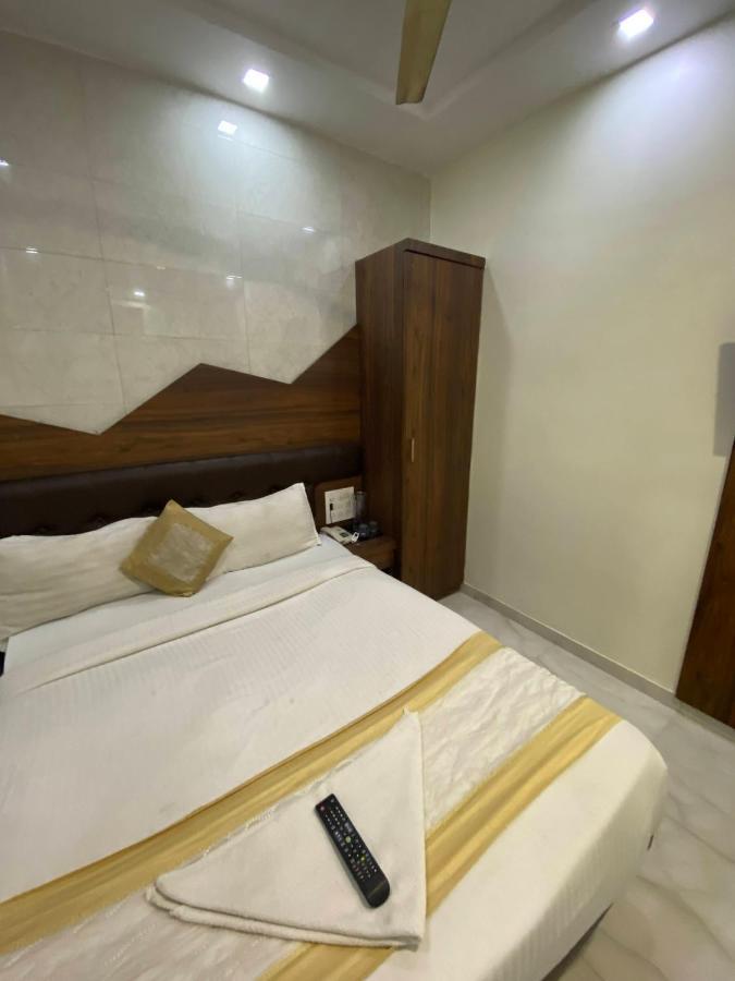 Hotel Palace Residency Near Lokmanya Tilak Terminus Mumbai Luaran gambar